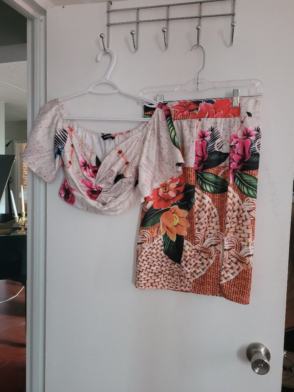 Floral outfit - pair with top and skirt - beautiful fit